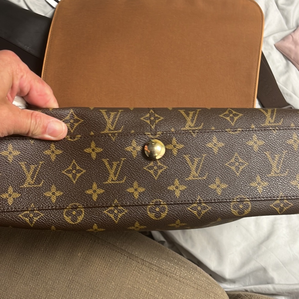 Louis Vuitton, 2001, made in France. LVmono ABBESSES